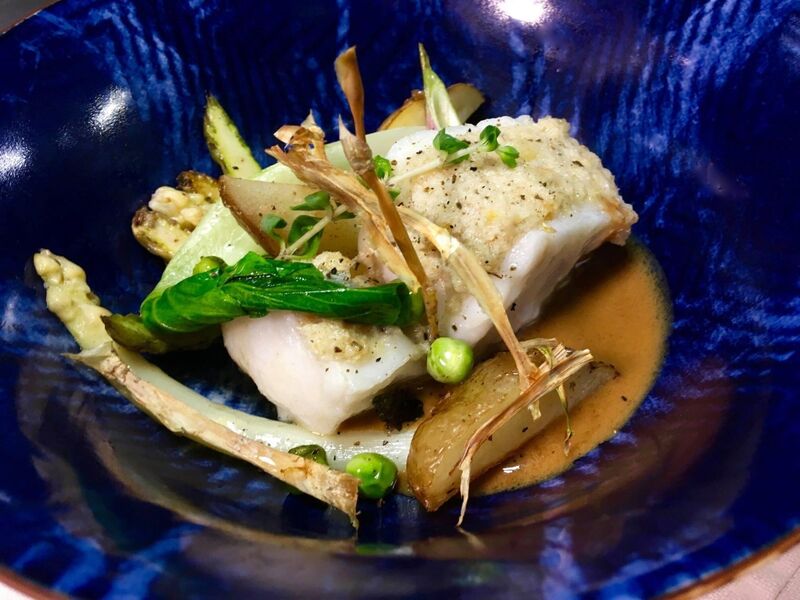 Dos de cabillaud jus de veau et ses petits légumes d'été