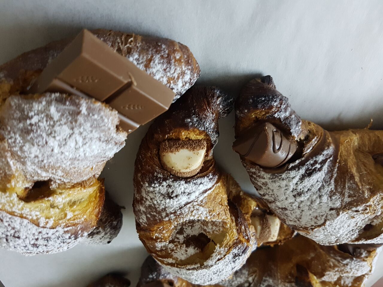 Cornetto con Barretta Kinder
