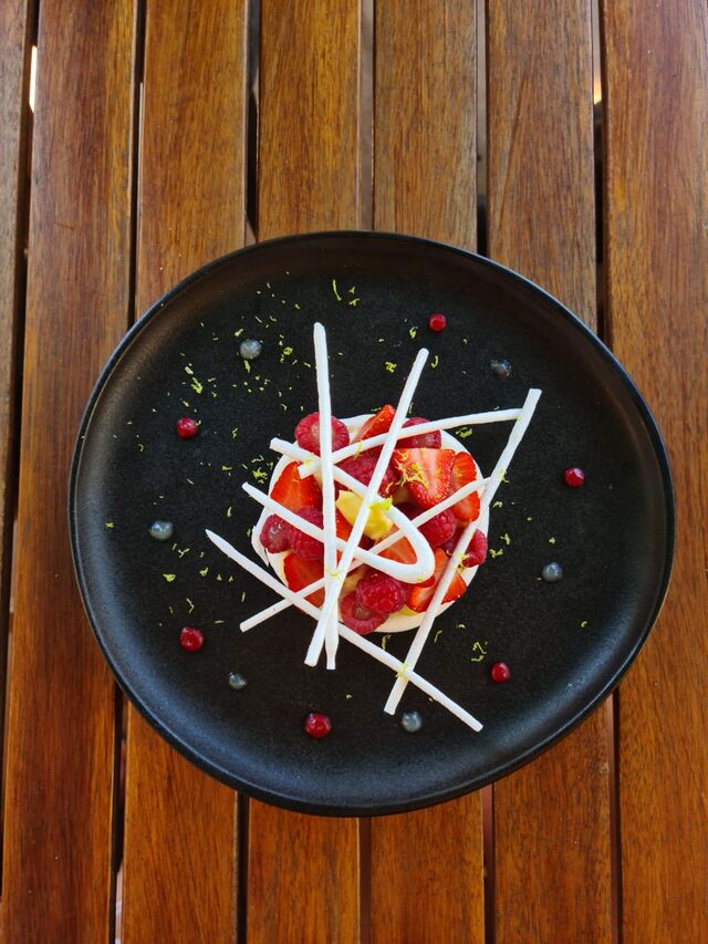 -LA PAVLOVA
Crémeux citron, fruits rouges