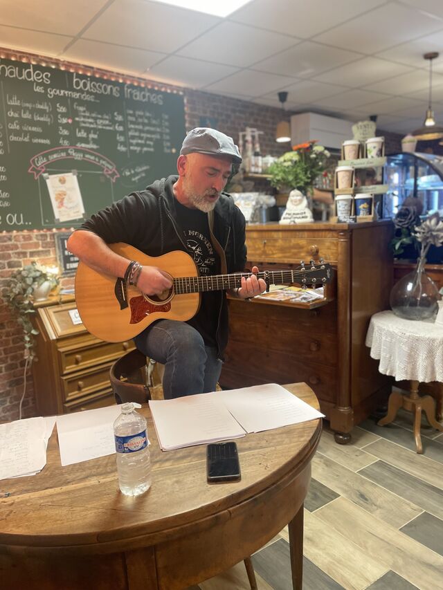 Fabrice, le gratouilleur de Guitare