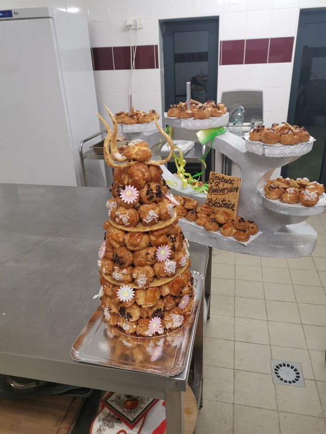 Pièce montée de l'anniversaire de madame le préfet du Lot et Garonne