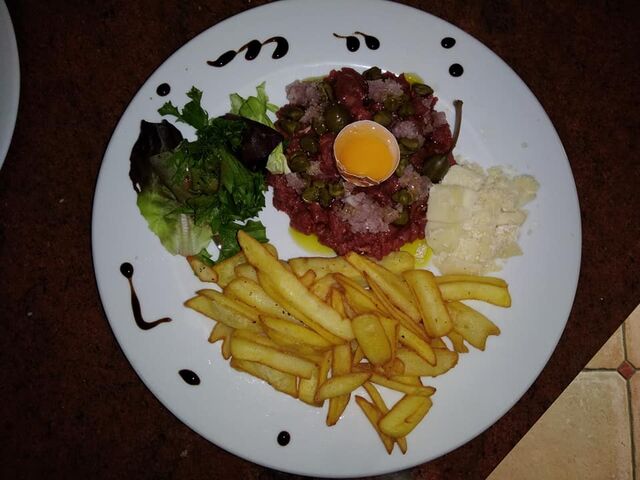 Tartare de boeuf & frites 