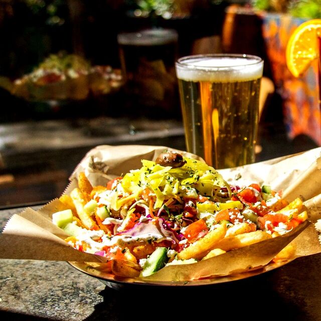 Cuando tengas hambre y no te apetezca cocinar llama a #Pizzabaccodonner 🍽 en #SantBoi y lo tendrás al instante