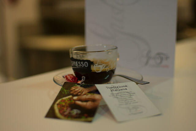 Anche un semplice caffè viene servito corredato di coccole