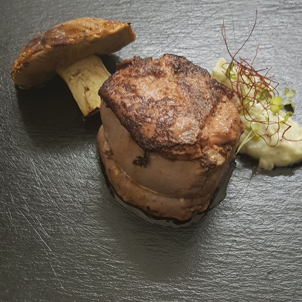 Filetto di Manzo con Foie gras e porcini