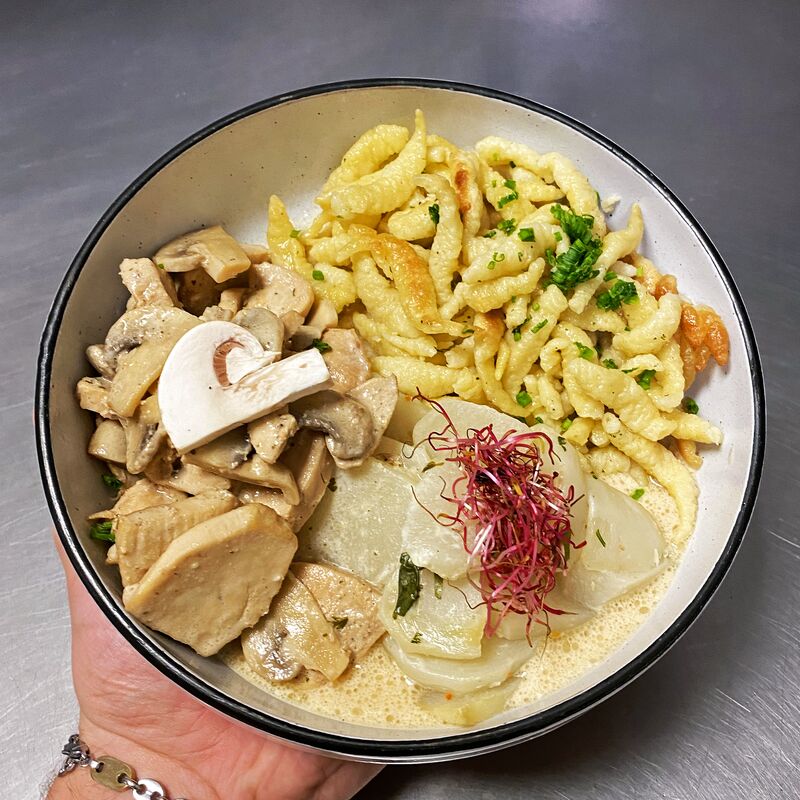 Poulet, spaetzle & navets