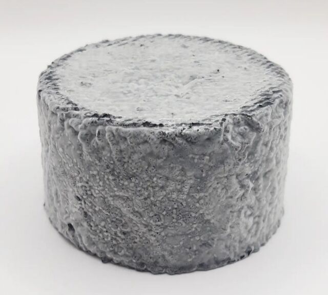 Fromage affiné cendré