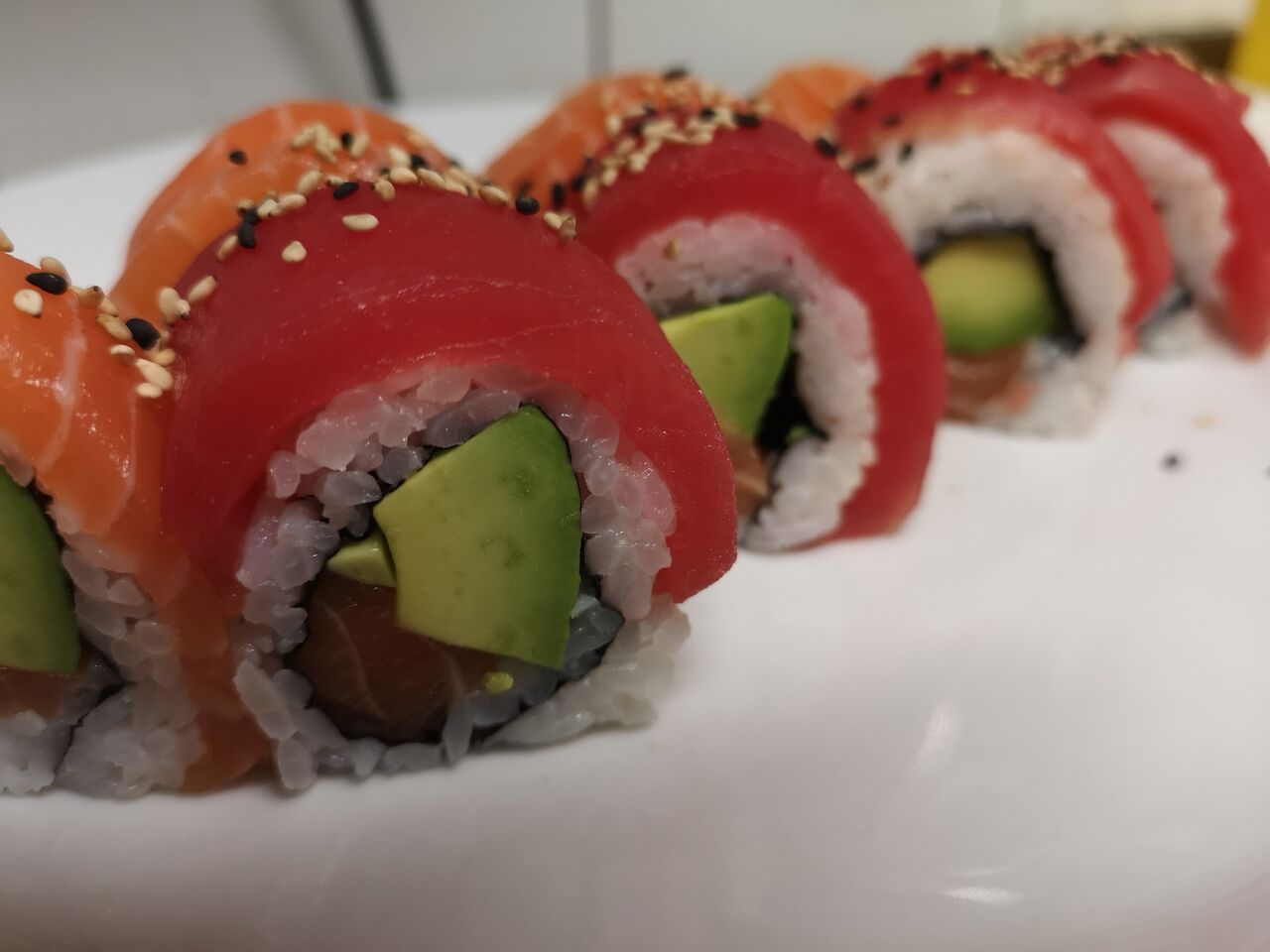 Lachs & Thunfisch Sesam Maki Set