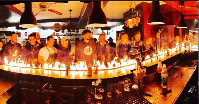 Buntes Kirmestreiben 