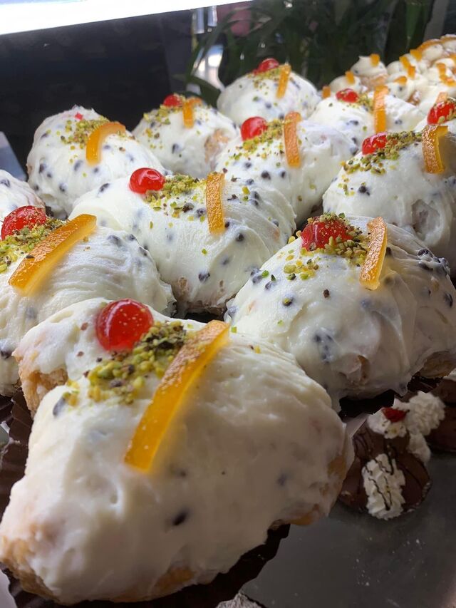 Sfince fritta con ricotta