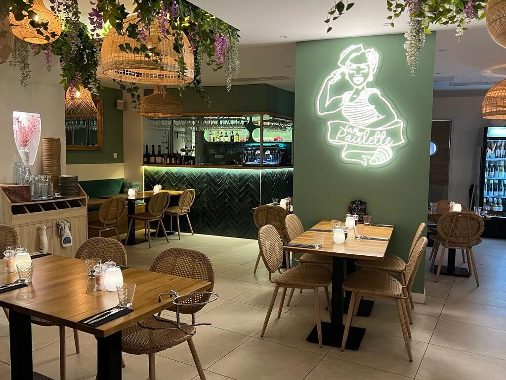 Salle du restaurant & bar
