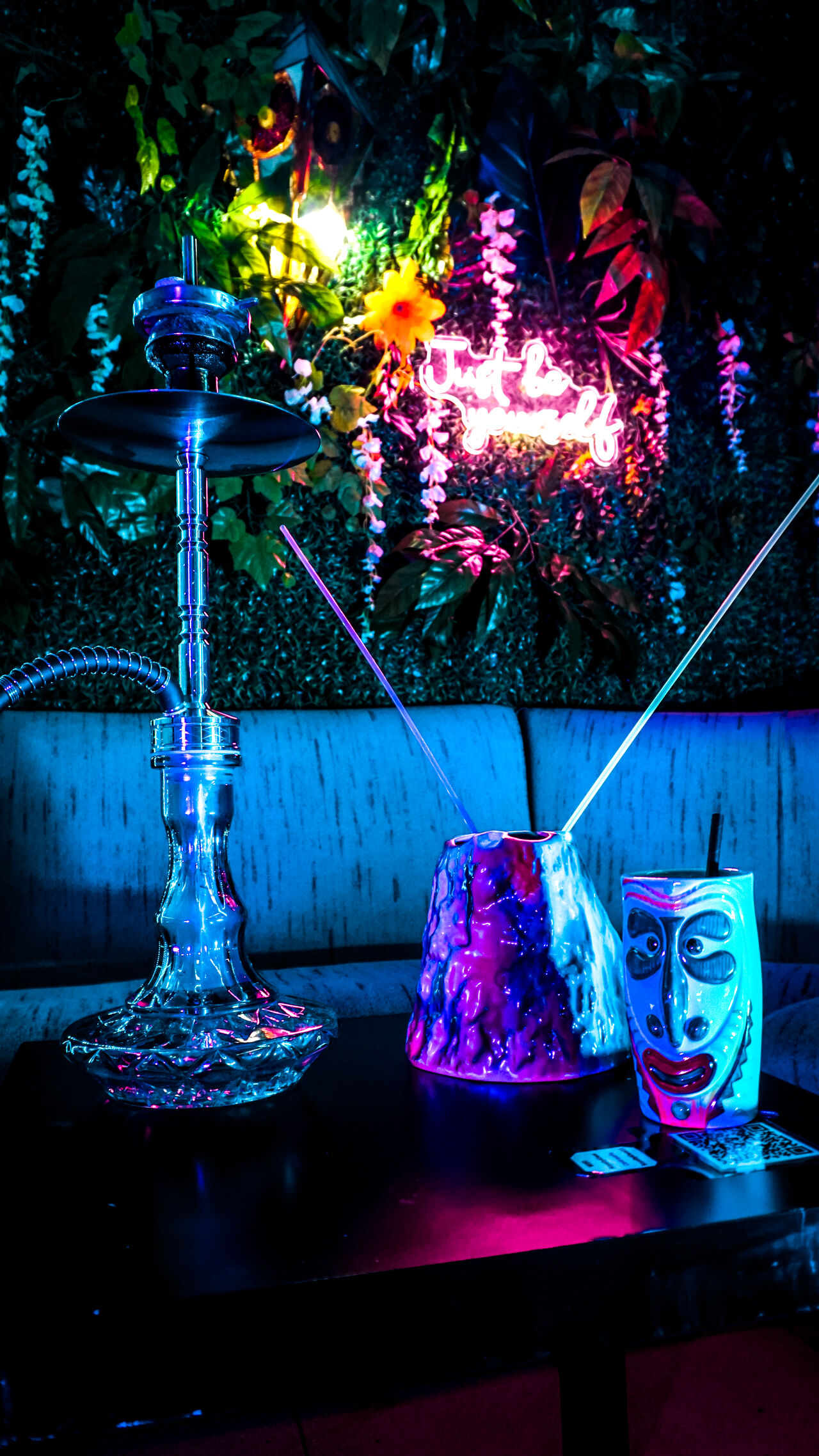 Shisha & Tikis