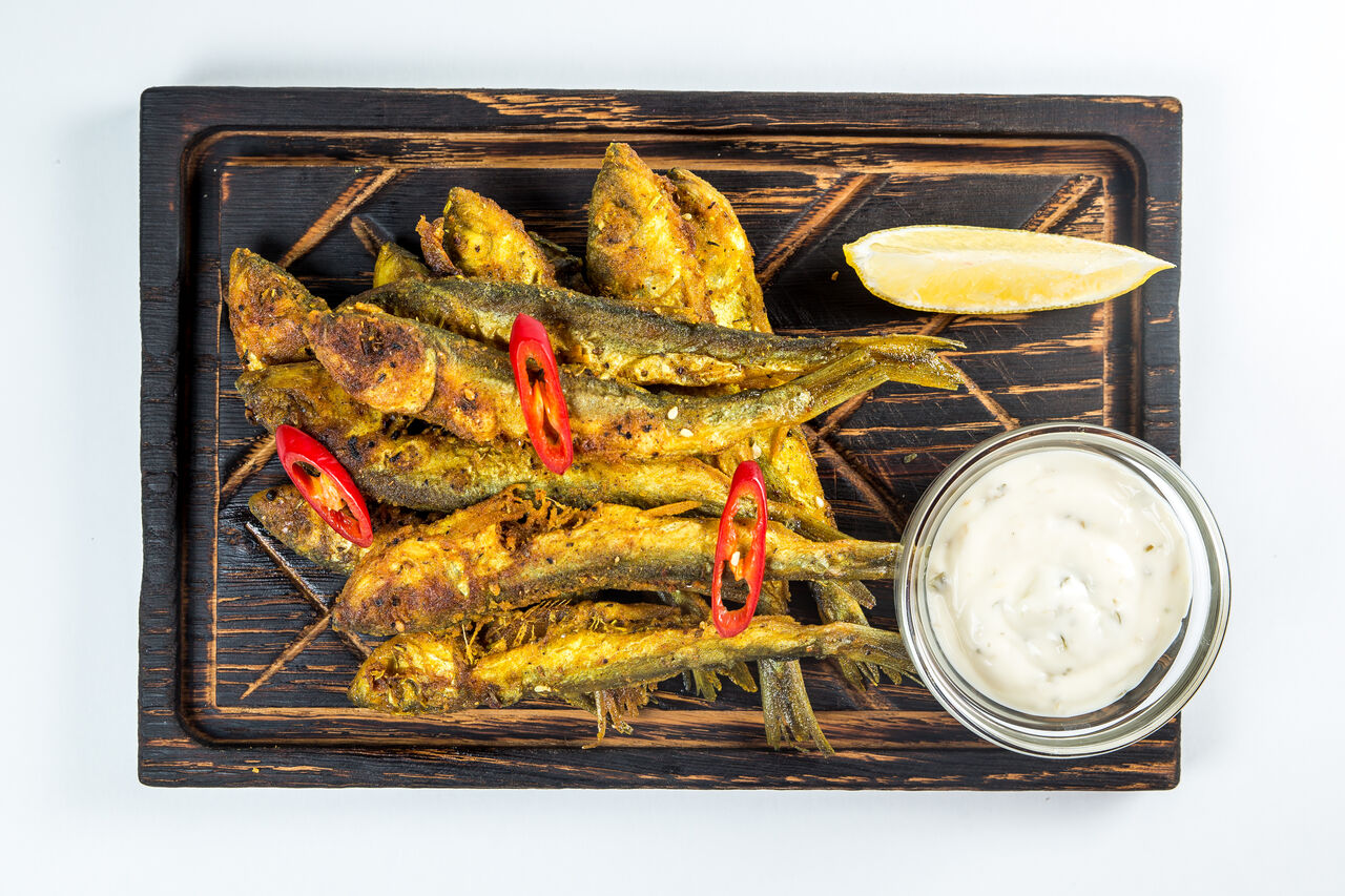 Пряна салака з тартаром.