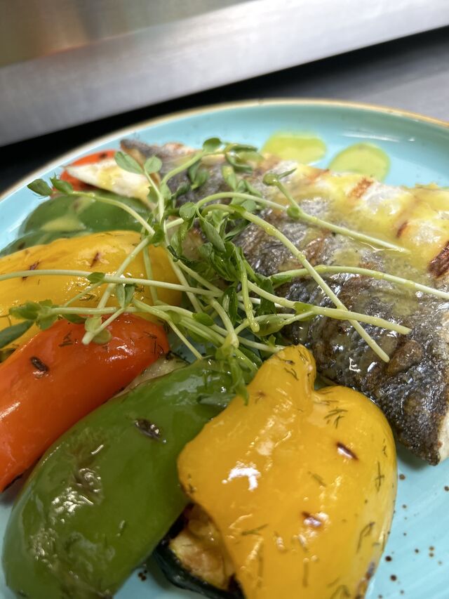 Doradenfilet mit Gemüse 