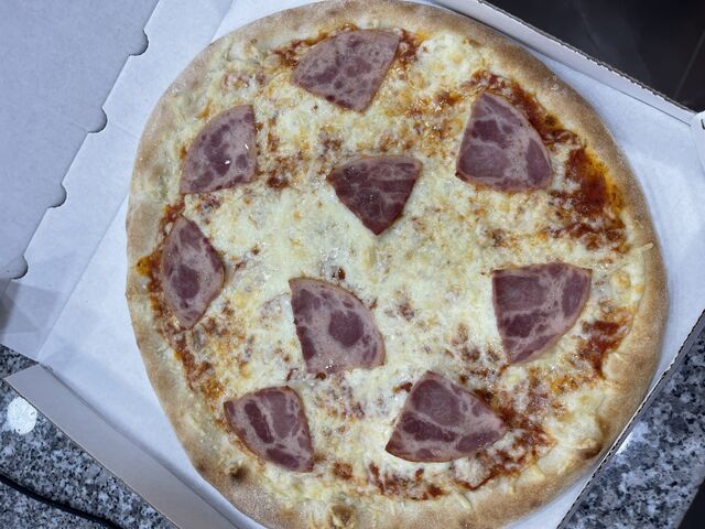 Schinken Pizza 