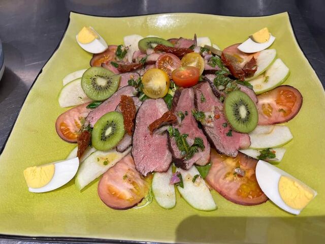 Carpaccio de canard et ses fruits de saison