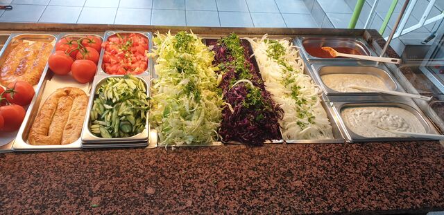 täglich frischer Salat