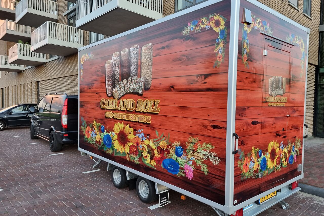 Wij stellen ons graag beschikbaar voor: