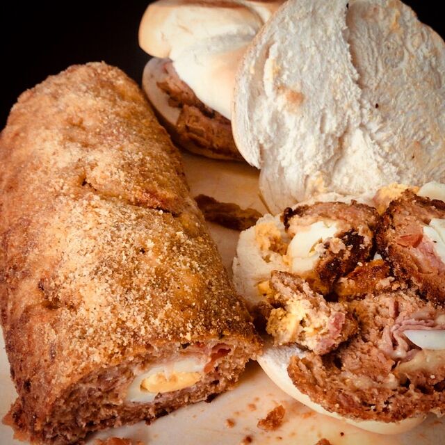 Panino col polpettone ripieno 