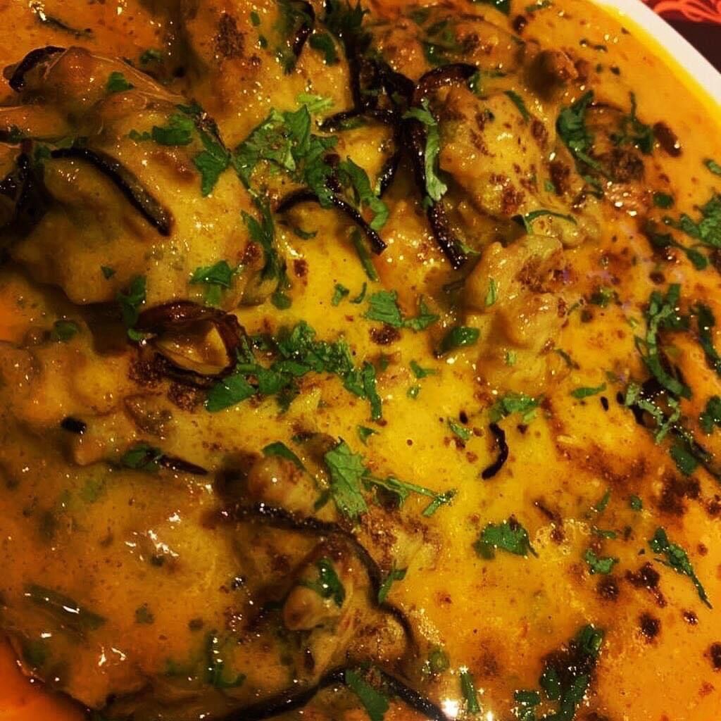 Garam Garam Karri! # toohottohandle # garamgaram # freshfood # freshhalalfood # halaleatsberlin # halaleats #pakistanfood ?