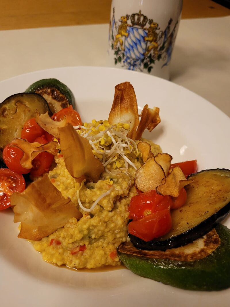 mediterranes Hirserisotto mit gebratenem Gemüse (vegan)