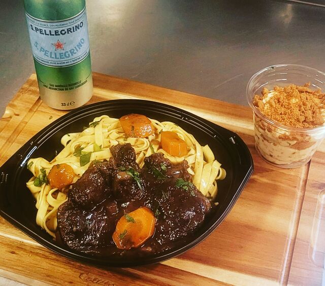 Paleron de boeuf braisé, tagliatelles fraîches et tiramisu au spéculoos 