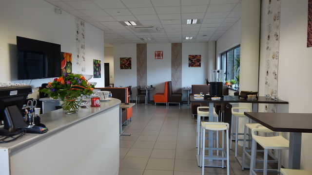 N’hésitez pas a privatiser notre salle les soir et weekend (minimum 10 pers)